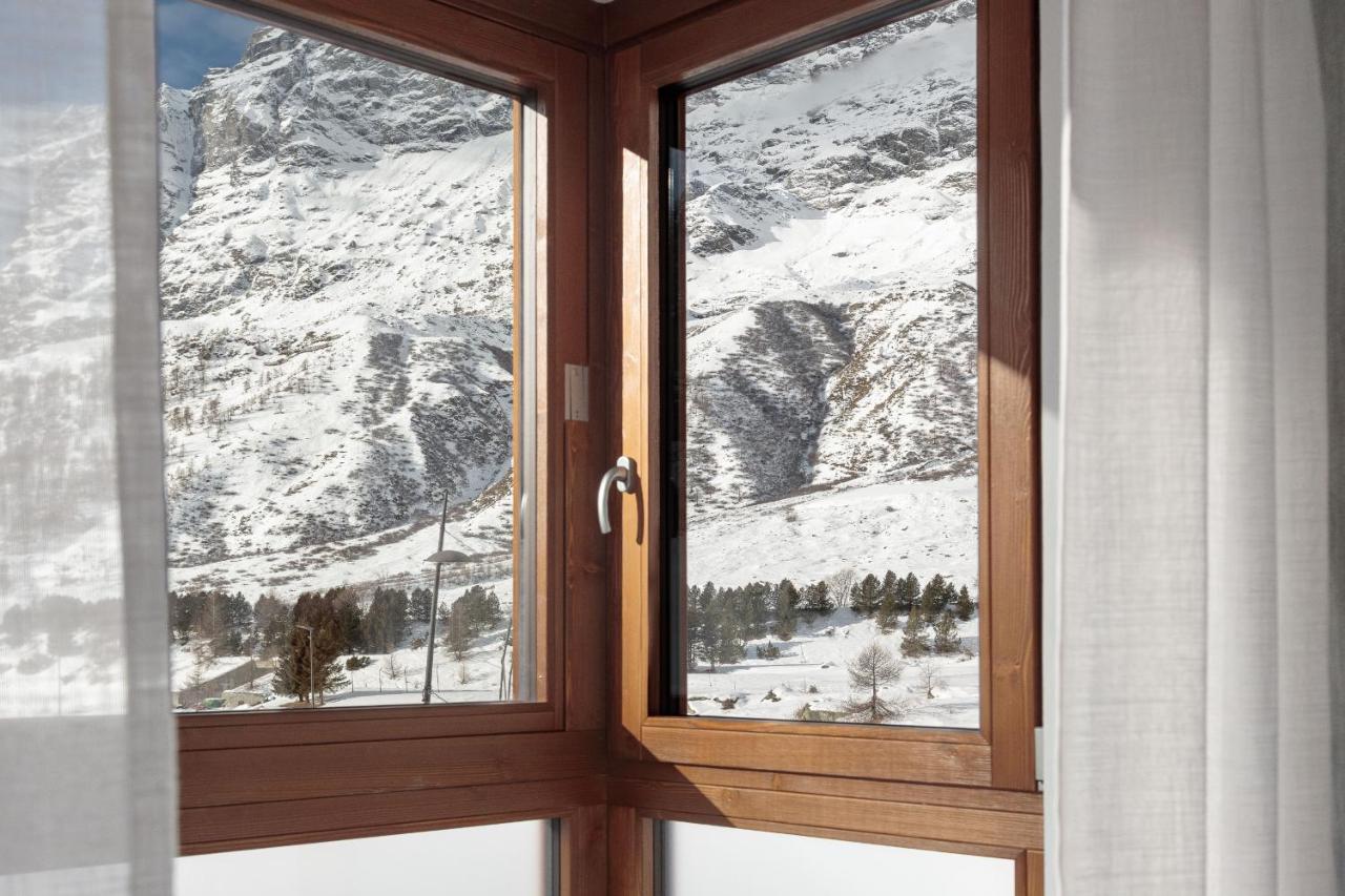 Hellochalet: The One - Luxe Alpine Retreat with Home Theatre & Spa Breuil-Cervinia Exterior photo